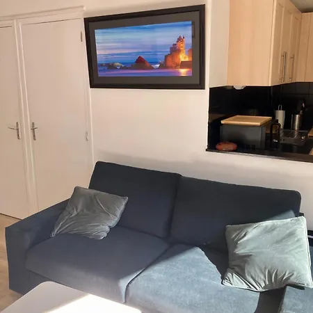 Appartamento Charming 1 Bedroom Flat, Center With Pool And Car Park *