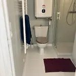 Charming 1 Bedroom Flat, Center With Pool And Car Park Lejlighed