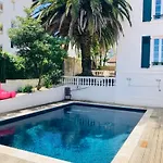 Charming 1 Bedroom Flat, Center With Pool And Car Park Lejlighed