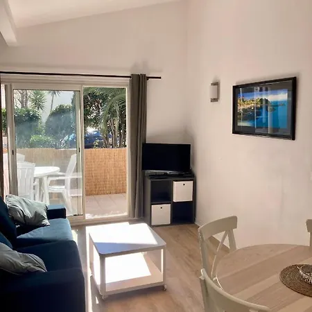 דירה Charming 1 Bedroom Flat, Center With Pool And Car Park ביאריץ
