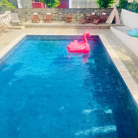 דירה Charming 1 Bedroom Flat, Center With Pool And Car Park