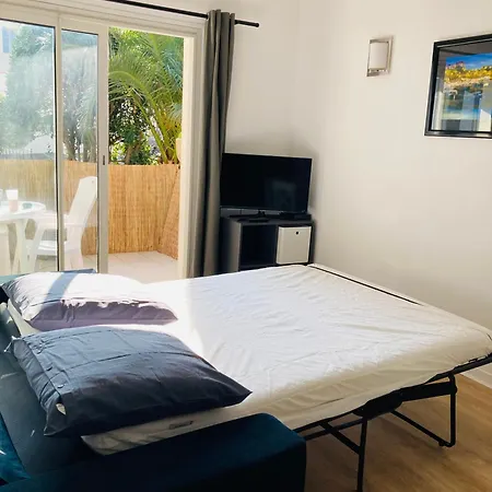 Appartement Charming 1 Bedroom Flat, Center With Pool And Car Park *