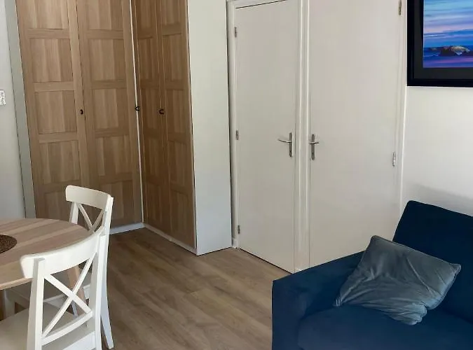 アパート Charming 1 Bedroom Flat, Center With Pool And Car Park *