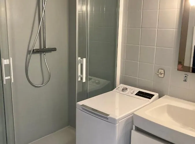 Charming 1 Bedroom Flat, Center With Pool And Car Park