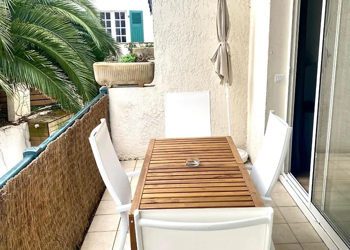 Charming 1 Bedroom Flat, Center With Pool And Car Park Apartament *